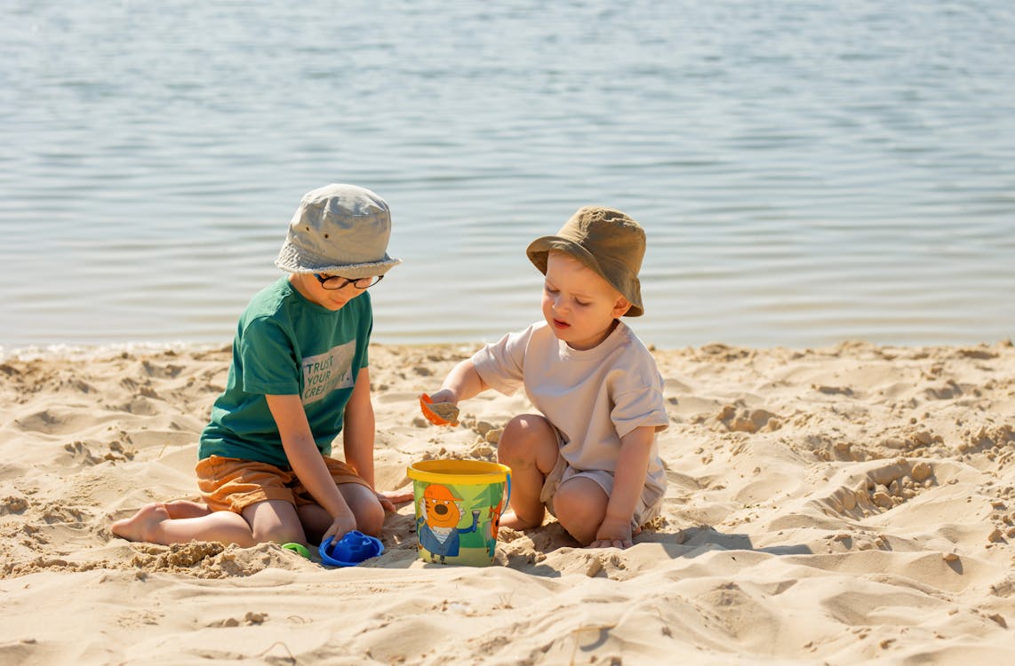 The Great Digital Ditch: Why a Bit of Mud is Exactly What Your Kids Need