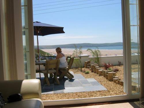 Southover beach holiday apartment North Devon UK